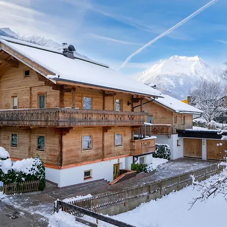 - Julitta * Mayrhofen