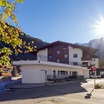 - Julitta Mayrhofen